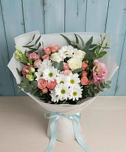 Букет цветов из:  Розы, Лизиантусы и Хризантемы в Велижи
