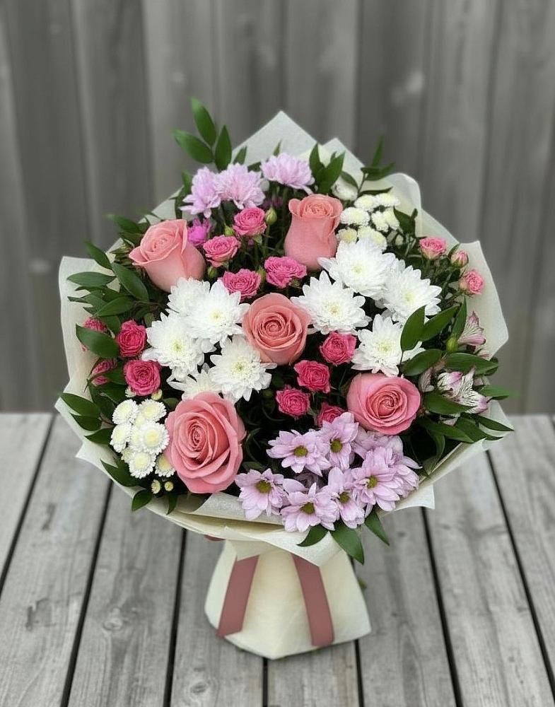Букет цветов из: Альстромерии, Гвоздики, Розы и Хризантемы в Велижи