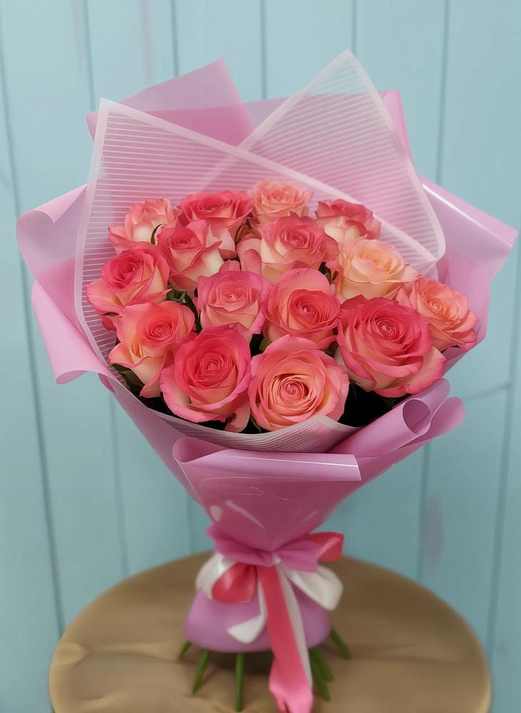 Букет 15 Розовых роз Равель в Велижи