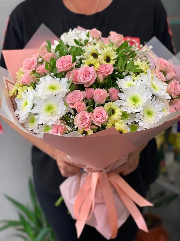 Букет цветов из: Розы и Хризантемы в Велижи