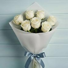 Букет 7 Белых роз Эдлесс Лав в Велижи