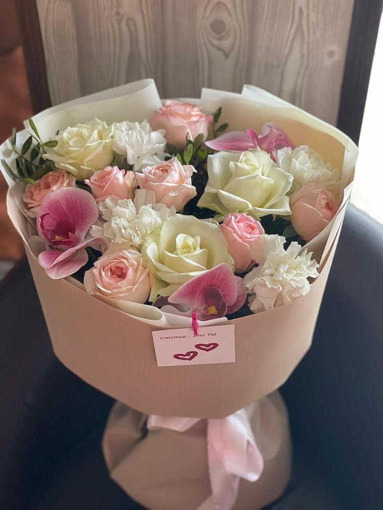 Букет цветов из: Орхидеи, Розы и Гвоздики в Велижи