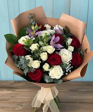 Букет цветов из:  Розы и Альстромерии в Велижи