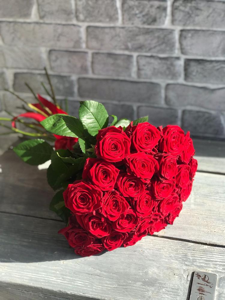 Букет Красные розы Фридом в Велижи