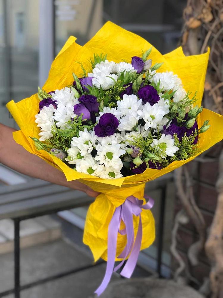 Букет цветов из: Ирисы, Хризантемы и Ромашки в Велижи