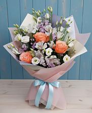 Букет цветов из:  Лизиантусы, Розы, Альстромерии и Гипсофила в Велижи