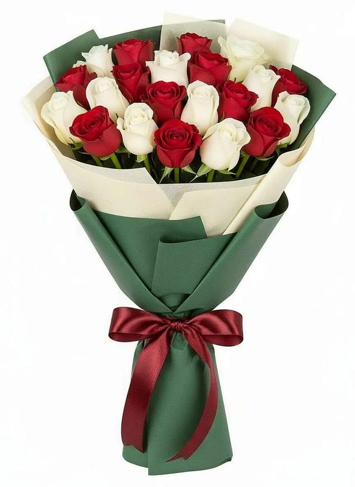Букет Микс из красных и белых роз в Велижи