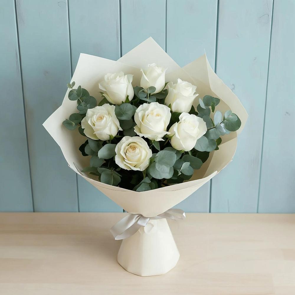 Букет Белые розы в Эвкалипте в Велижи