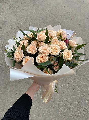 Букет Кремовые розы Латте в Велижи