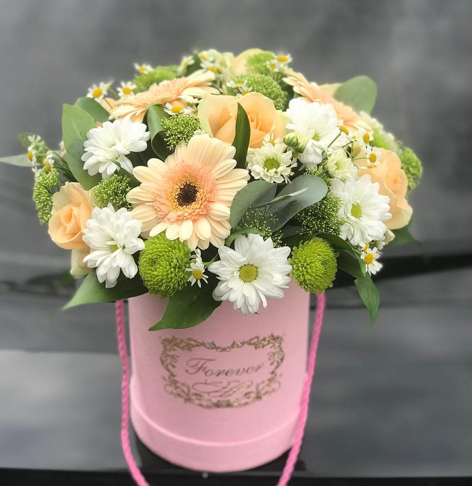 Цветочная композиция из Розы, Герберы и Хризантемы в шляпной коробке в Велижи